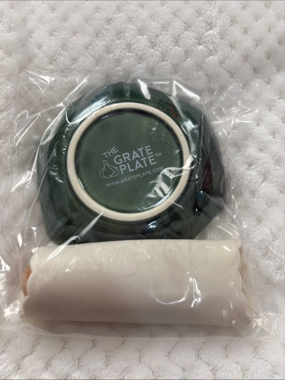 The Grate Plate Ceramic Grater & Brush Set in Forest Green ~ New in Plastic